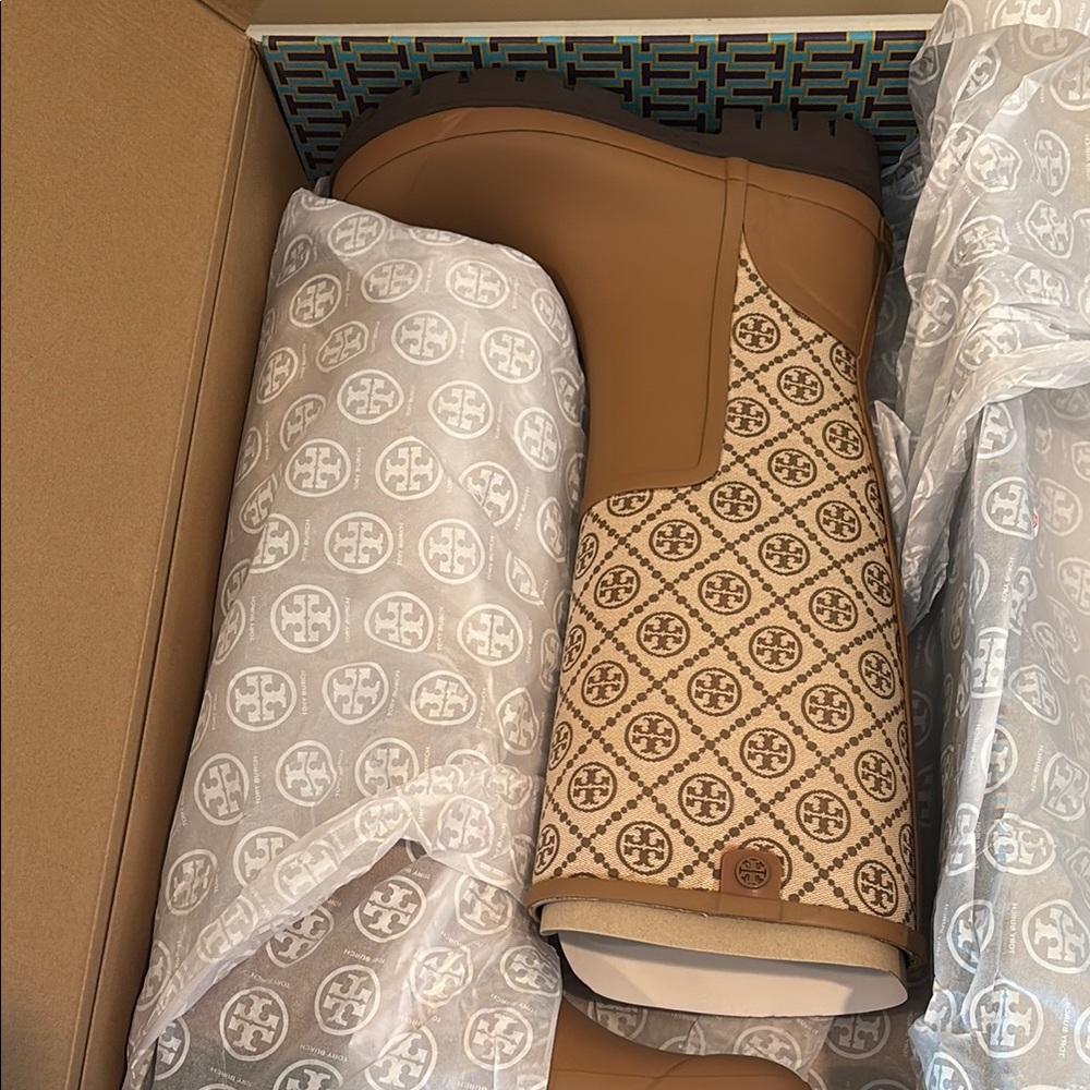 NIB: Tory Burch T Monogram HURRICANE HAZEL/BISTRO Tall Rain Boots Size:9